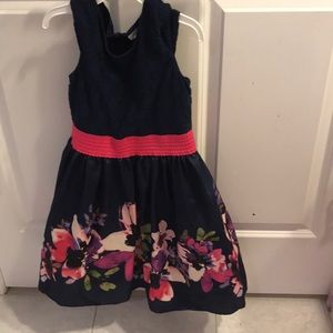 Girls dress